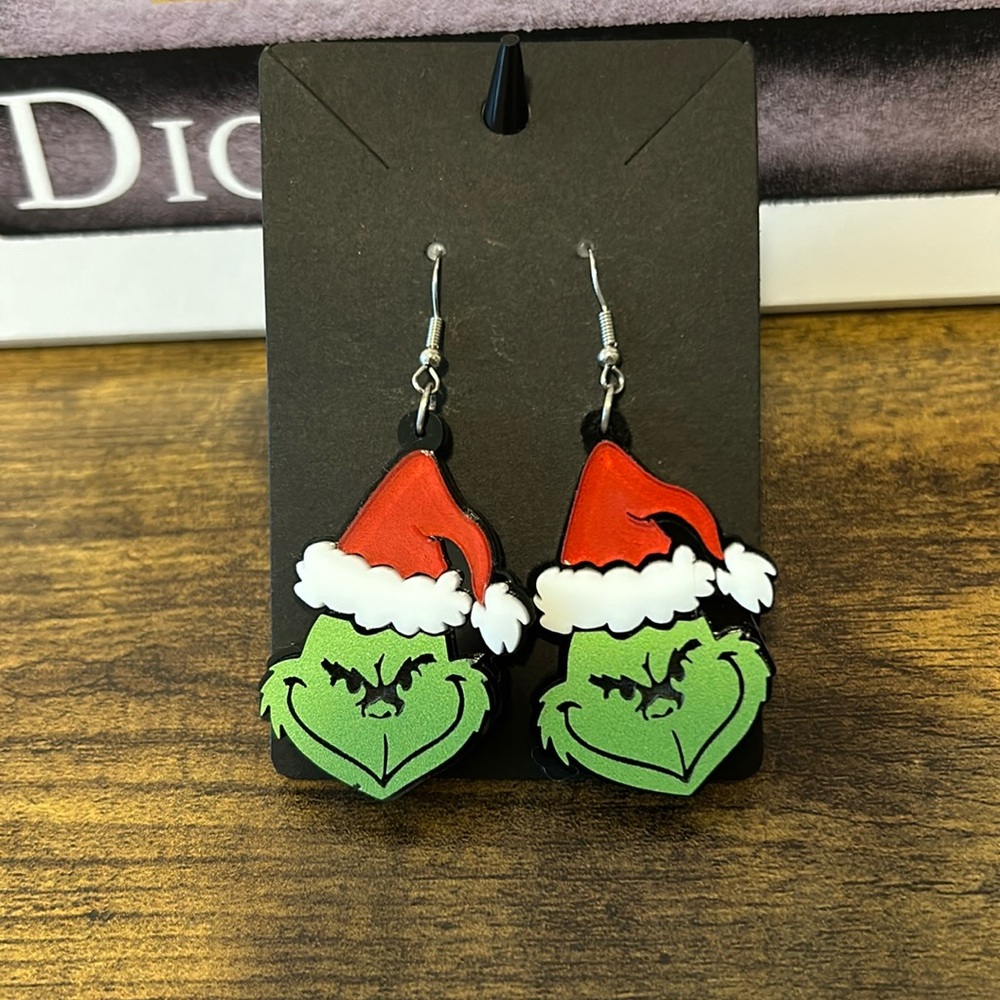 Grinch Earrings NWT